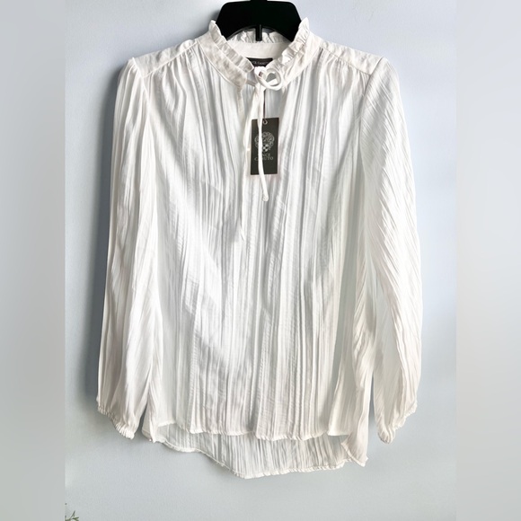 VINCE CAMUTO Women's Split Neck Long-Sleeve Top - Picture 2 of 6